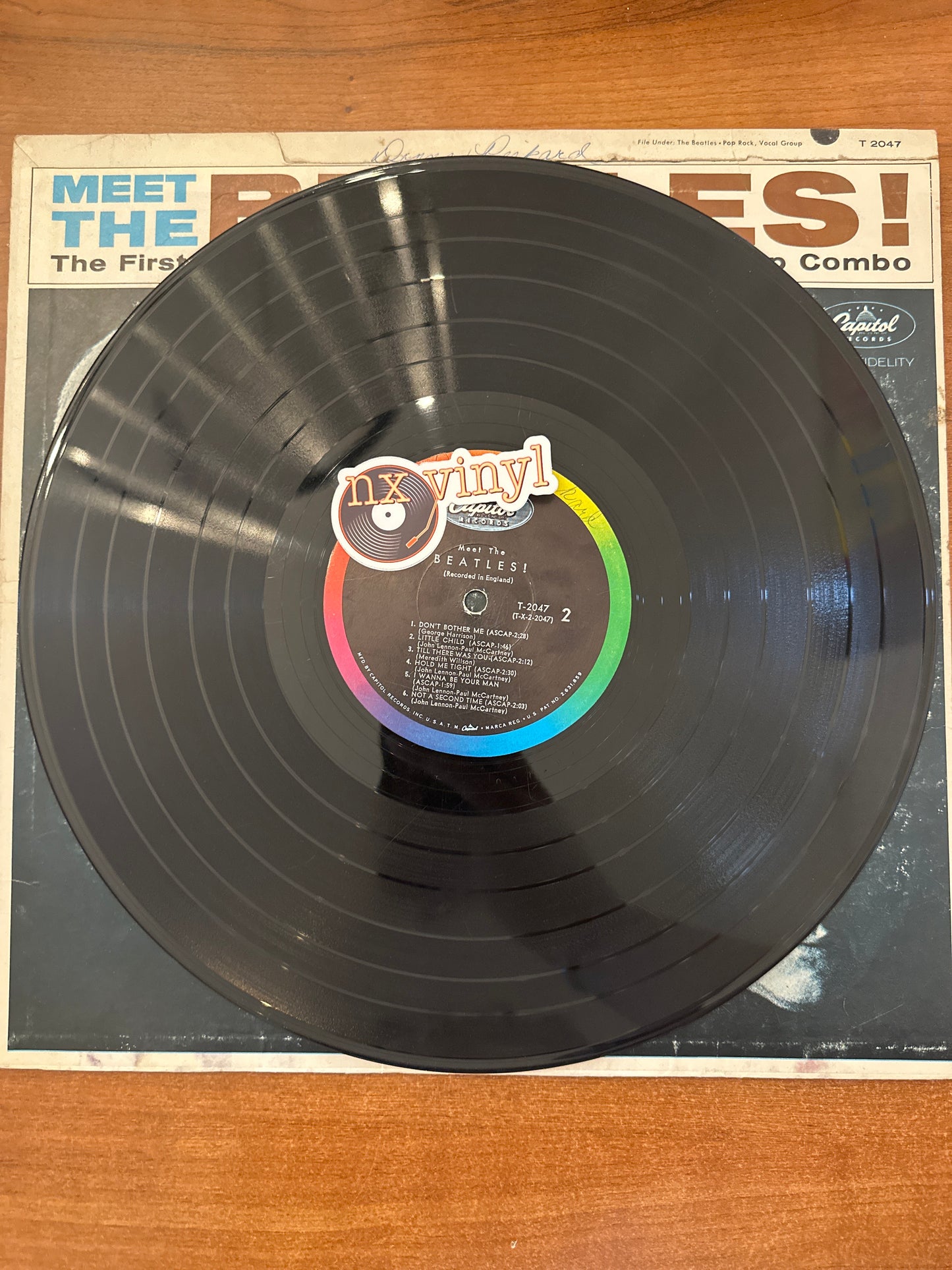 Meet The Beatles - The Beatles