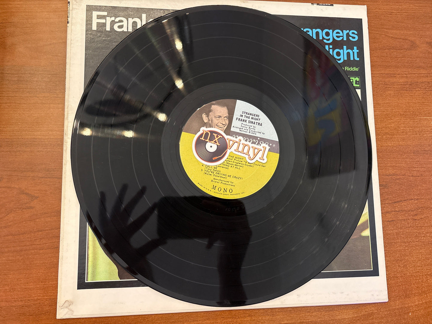 Frank Sinatra- Strangers in the Night (Jazz)