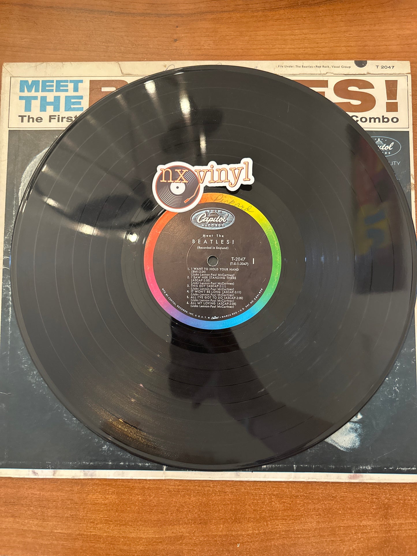 Meet The Beatles - The Beatles