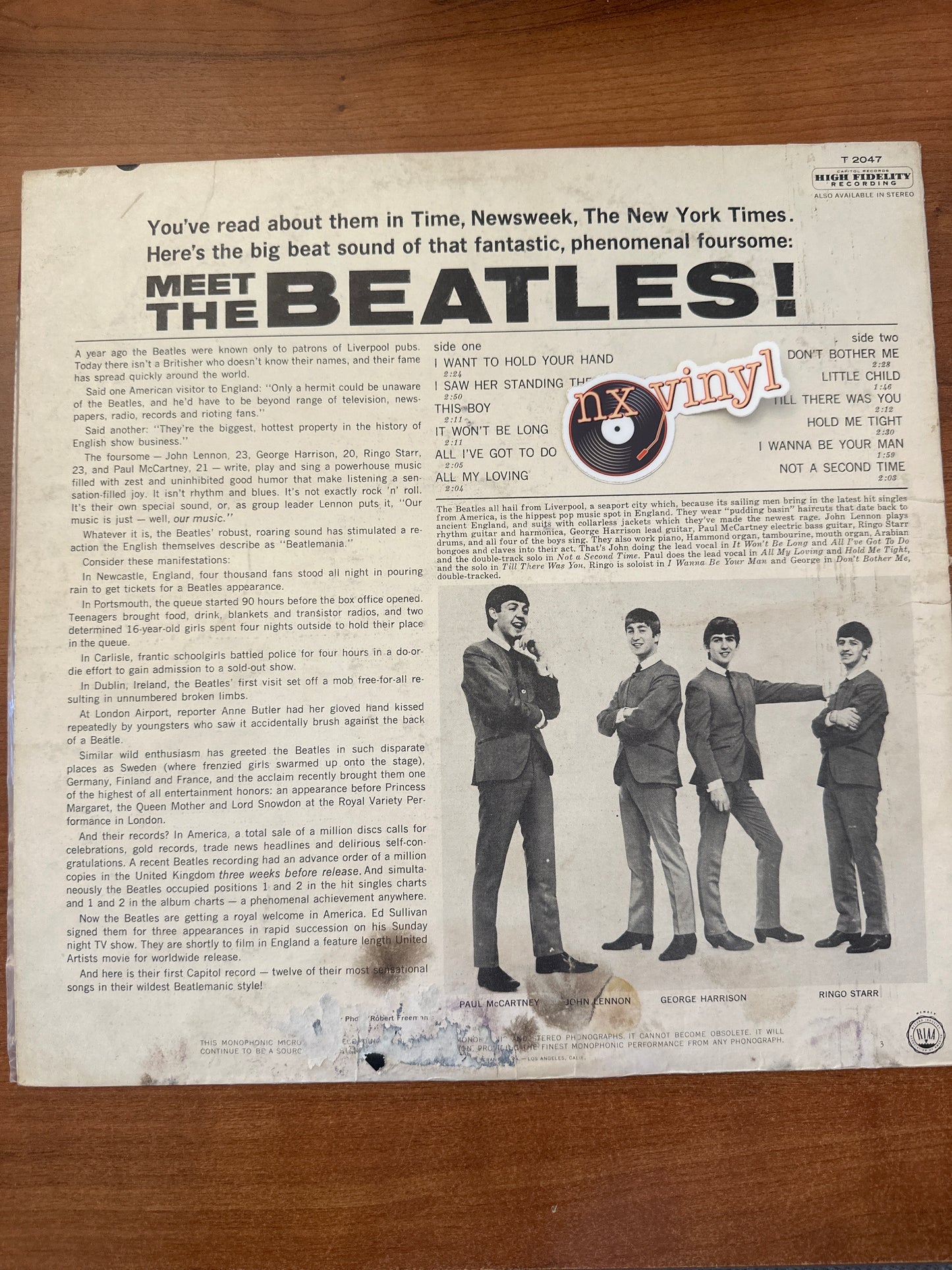 Meet The Beatles - The Beatles