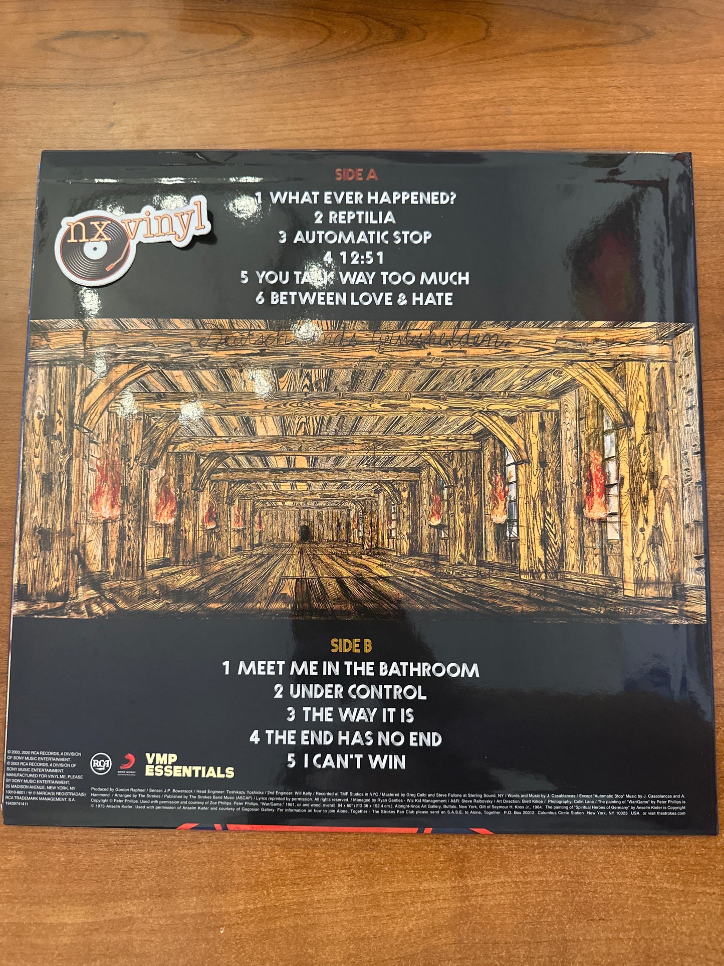 The Strokes- Room on fire (rock)