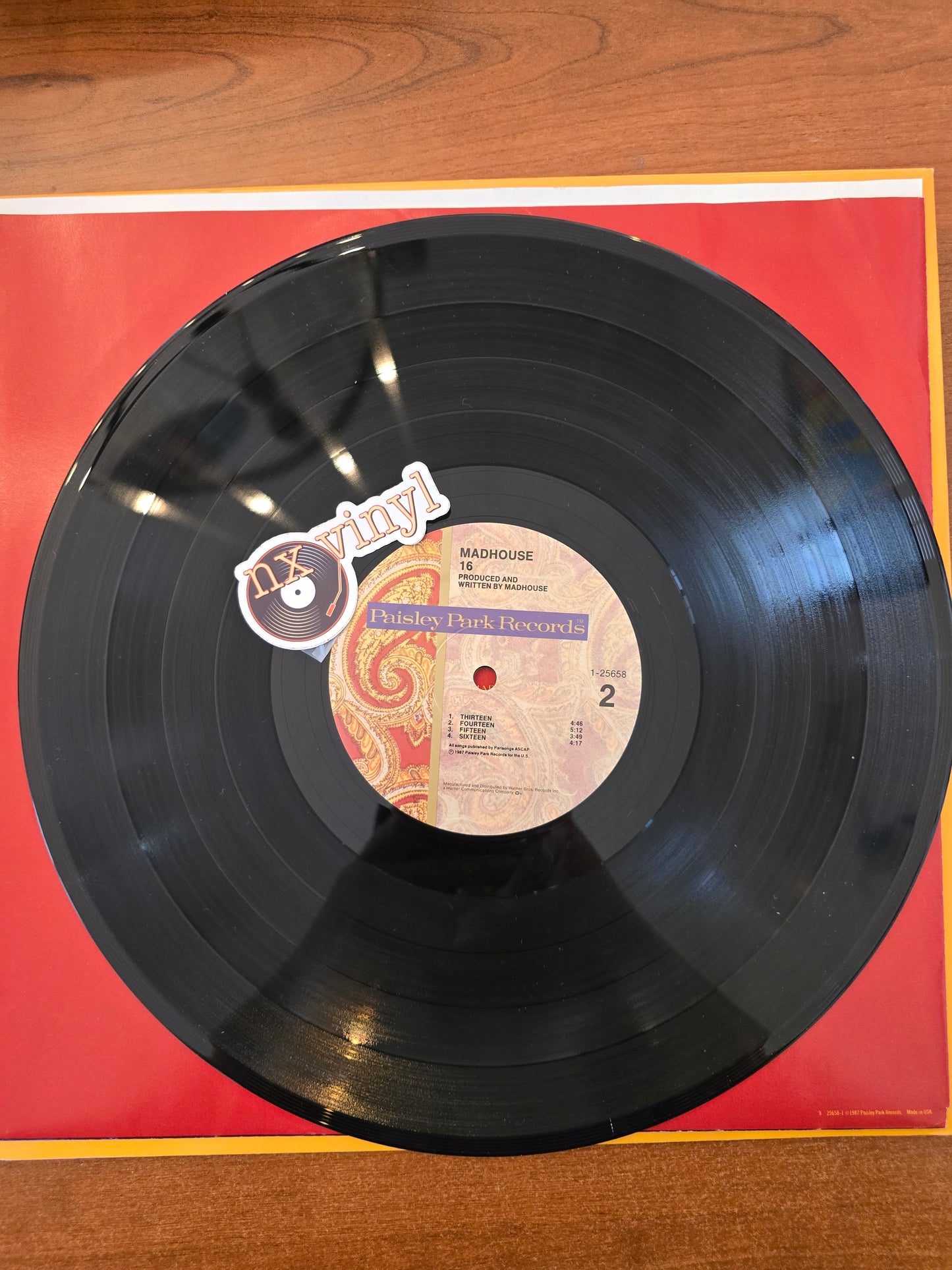 Madhouse - 16(New Directions in Garage Music) (jazz)