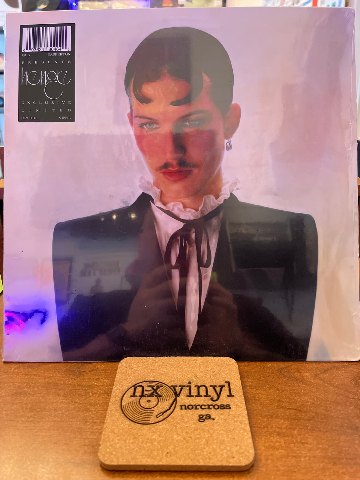 Gus Dapperton - Henge