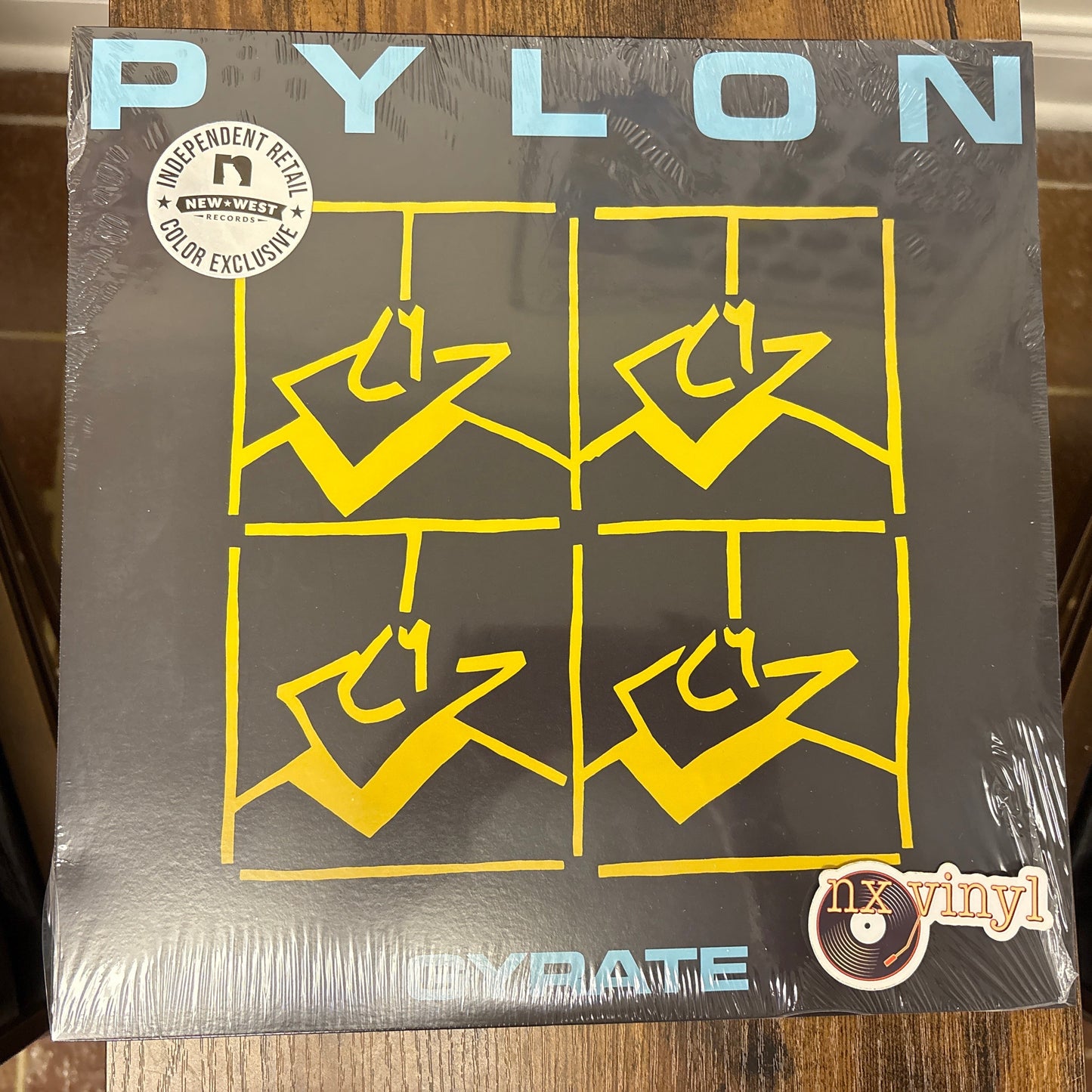 Pylon - Gyrate Yellow (Alt Rock)