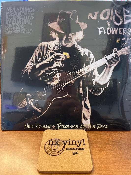 Neil Young + Promise Of The Real - Noise & Flowers