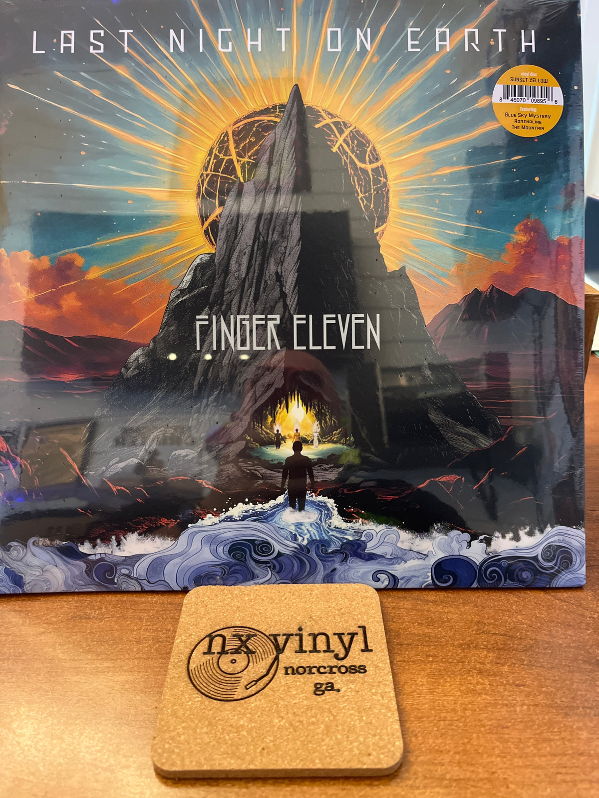 Finger Eleven - Last Night On Earth
