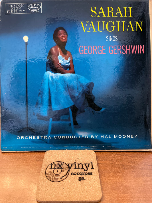 Sarah Vaughan - Sings George Gershwin